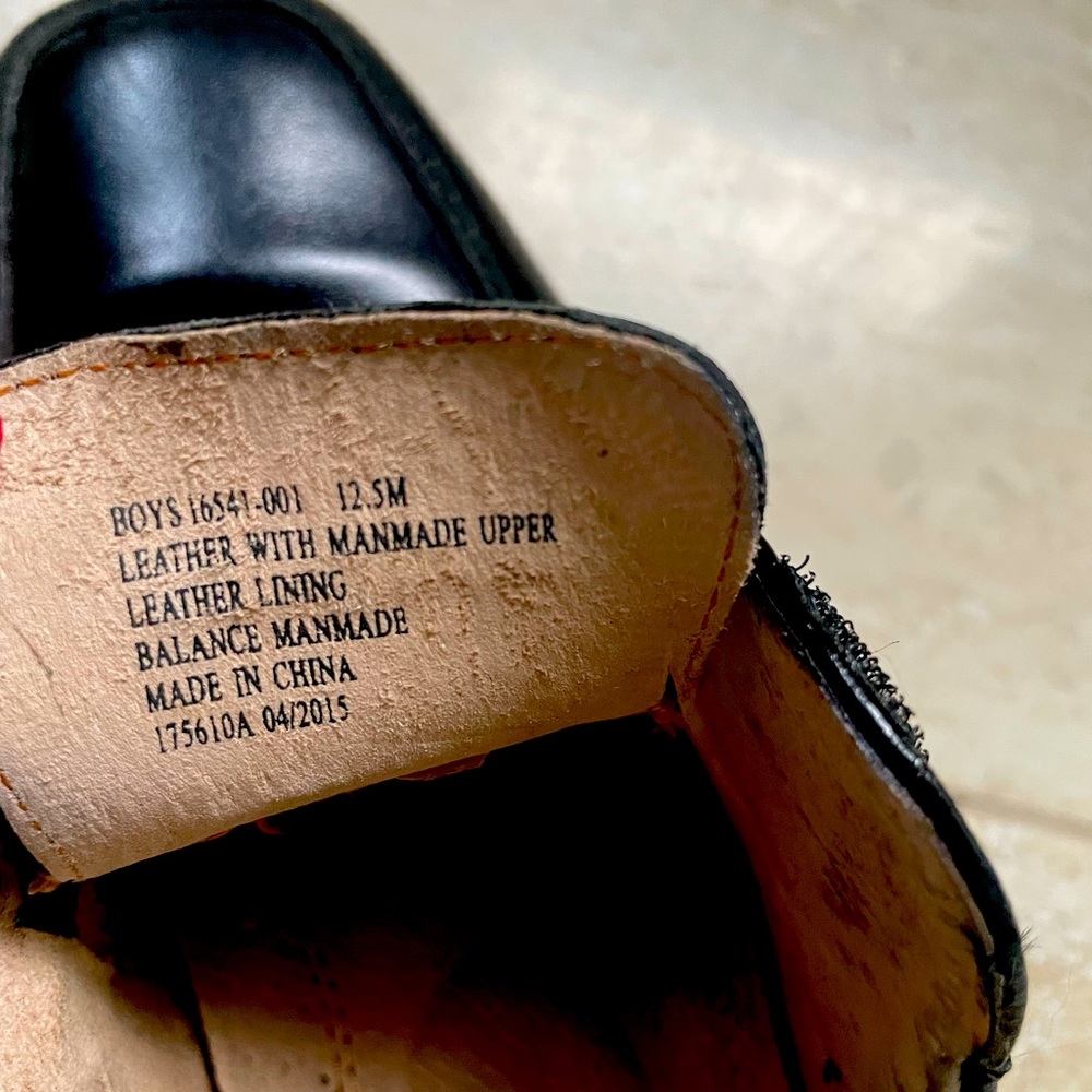 Florsheim kids Boy leather shoes, size 12.5M, very new and good condition